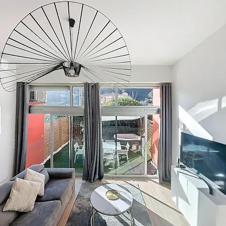 Apartment 2 Pieces Moderne - Parking & Jardin - Menton